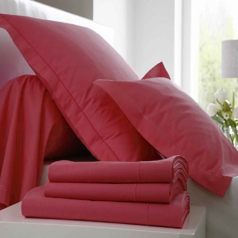 parure-linge-de-lit-Rose-fushia-allo-promo-coton-uni-tunisie-4-pieces-min-2-1.jpg Parure de lit 4 pièces en coton - rose fushia – Image 1