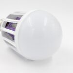 Ampoule LED anti-moustiques