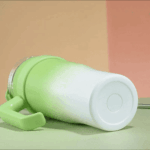 Tasse de voyage isotherme 1200 ml avec couvercle à paille et poignée – Image 3