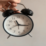 Horloge réveil double cloche grand modèle-Noir