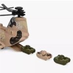 Hélicoptère Militaire avec 3 chars à roues – Image 4