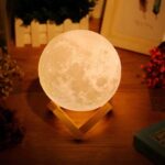 Veilleuse forme de lune 3D 2 couleurs 16.5 cm – Image 6