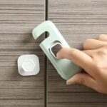 Lot de 2 verrous de sécurité des armoires et tiroirs  pour enfants – Image 7